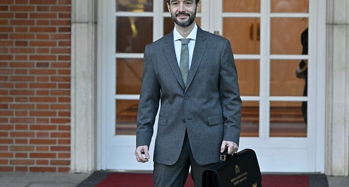 İspanyol bakandan şirketlere uyarı: Soykırıma katkıda bulunmayın