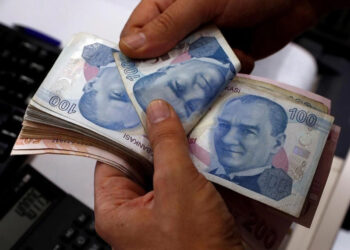 Kocaeli’de okul müdüründen 4.5 milyon liralık ek ders yolsuzluğu