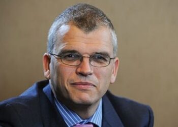 Londra’dan paket mesajı: Olmamış, emekli maaşında tenkisata gidin!