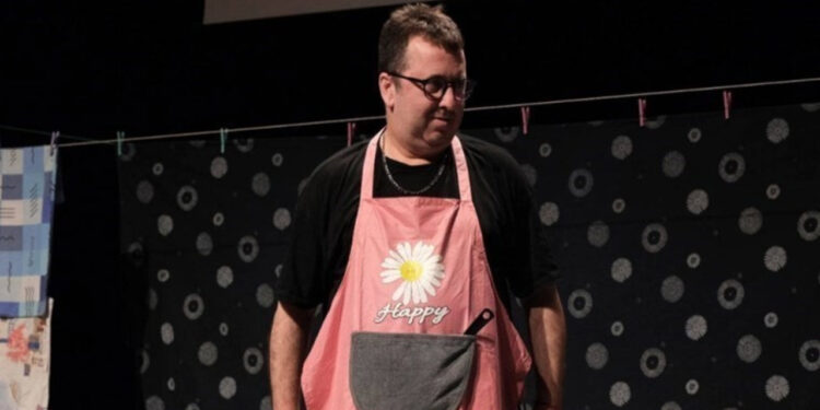 Murat Kurum esprisi nedeniyle AKM'deki oyunları iptal edilen komedyene, İBB kapılarını açtı