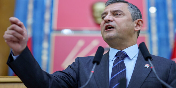 Özgür Özel'den Büyük Emekli Mitingi'ne çağrı