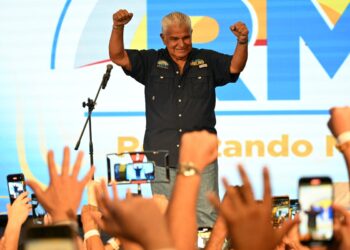 PANAMA | Başkanlık seçimlerini yolsuzluk iddialarıyla suçlanan Mulino kazandı