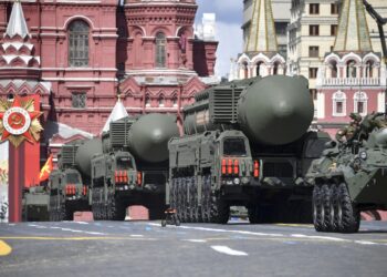 RUSYA | Macron’un açıklamalarına cevap gecikmedi; Putin nükleer tatbikat emri verdi