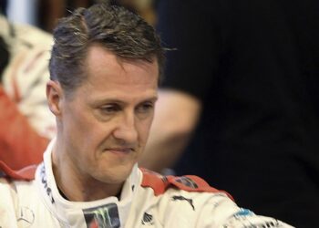 Schumacher’in tedavi masrafları için  saatleri de satıldı