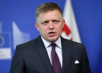 Silahlı saldırıya uğrayan Slovakya Başbakanı Robert Fico’nun durumu kritik