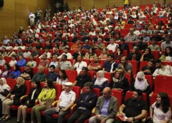 Wan'da sempozyum, Amed'te söyleşi