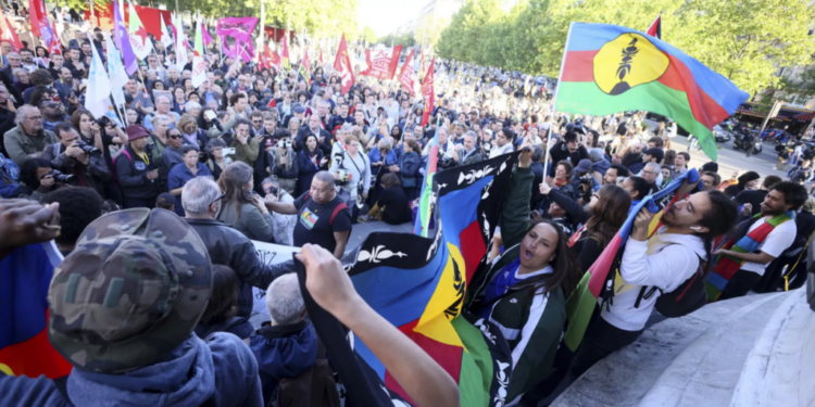 Yeni Kaledonya: Fransa neden Azerbaycan’ı suçluyor?