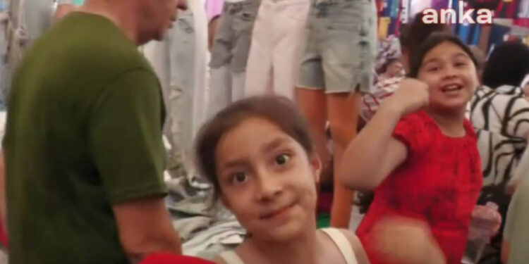 10 yaşındaki çocuk ekonomiye isyan etti: Sakız iki lira olur mu, bizi de düşünsünler!