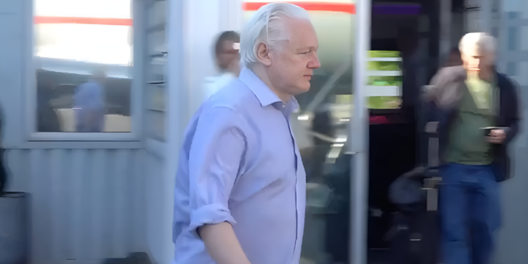 1901 gün sonra Wikileaks’in kurucusu Julian Assange serbest