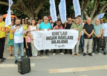 Adana’da KHK’lilerden ‘bu zulmü durdurun’ çağrısı