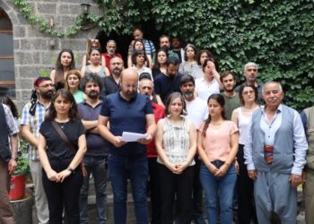 Sanatçılardan kayyım tepkisi: Sessiz kalmayın