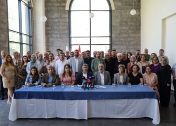 Amed’de ‘kayyımseverlere’ tepki: İş insanları töhmet altına alınıyor
