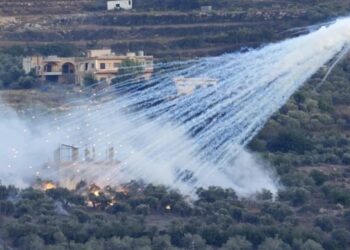 HRW: İsrail Lübnan’daki yerleşim yerlerini beyaz fosforla vuruyor