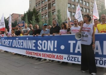 Öğretmen Sendikası: Kazanana kadar alanı terk etmiyoruz