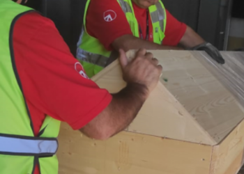 Hasta tutsağın cenazesi yaraları açık bir şekilde ailesine teslim edildi