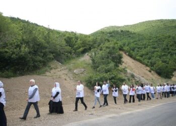 Demokrasi yürüyüşçüleri: Kayyım gidene kadar mücadele sürecek