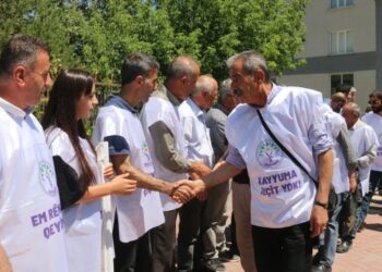 ‘İradeye saygı nöbeti’ni 3’üncü grup devraldı: Mücadelemiz kesintisiz sürecek