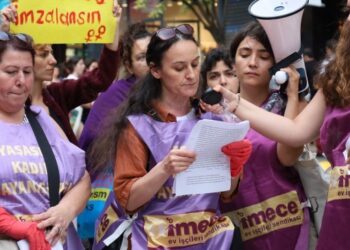 Ev işçileri eylemde