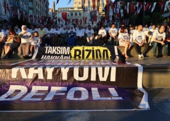 İstanbul’da kayyım nöbeti: AKP’ye karşı mücadeleyi büyütelim