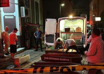 İzmir’de iki kardeş şüpheli bir şekilde yaşamını yitirdi