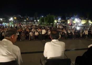 Botanlı dengbêjlerden nöbet eylemine klamlarla destek