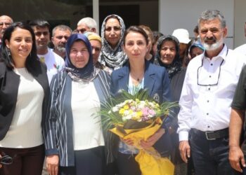 Hatimoğulları Riha’da belediyeleri ziyaret etti