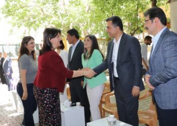 Bayram ziyaretinde Deniz Poyraz unutulmadı