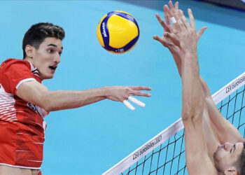 A Milli Erkek Voleybol Takımı FIVB Milletler Ligi'nde Bulgaristan'a yenildi