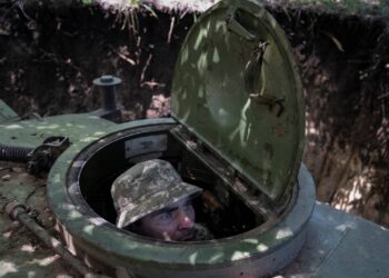 AB, ilk defa savaş halindeki bir ülkeyle üyelik müzakerelerini başlattı