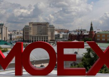 ABD'nin peşinden Britanya'dan Moskova Borsası'na yaptırım: Rusya'ya tedarik gerekçesiyle Türkiye'den şirketler de hedef alındı