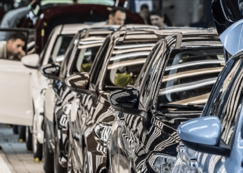 AB'de yeni otomobil satışları mayısta düştü