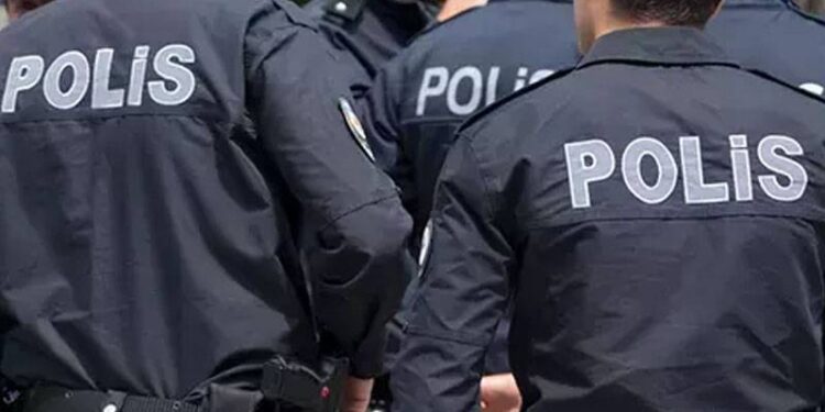 AKP'li belediye başkan yardımcısının kardeşi, alkollüyken kaza yaptı; işlem yapan polisler gözaltına alındı