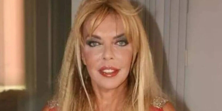 Ahu Tuğba hastaneye kaldırıldı, kızı dua istedi