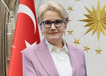 Akşener’den İyi Parti’ye “Fotoğraflarımı indirin!” yazısı!