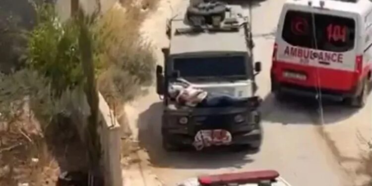 Almanya, İsrail askerlerinin Cenin'de yaralı Filistinliyi askeri araca bağlamasını kınadı