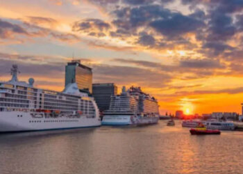 Amsterdam'da ‘turizm kirliliğiyle’ mücadele: Tekne ve yolcu gemileri azaltılacak