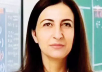 Artık Davranış Bilimleri dersini “yapay zekâ”lı hoca Dr. Derya Aslan verecek