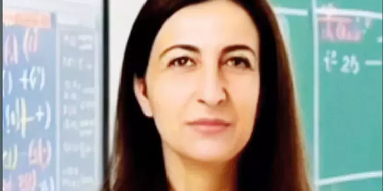 Artık Davranış Bilimleri dersini “yapay zekâ”lı hoca Dr. Derya Aslan verecek