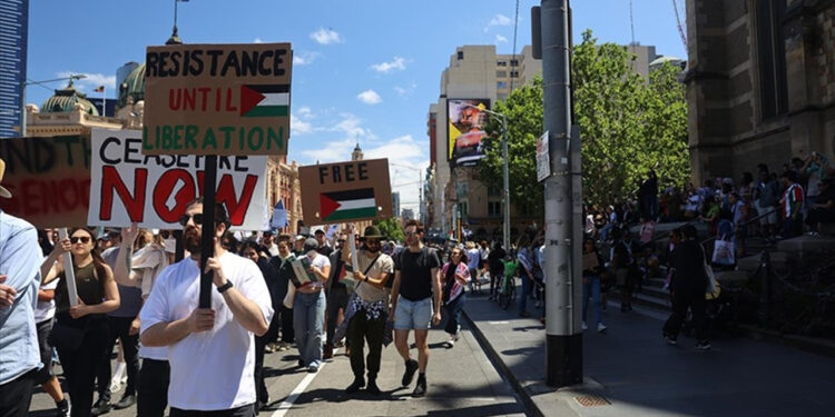 Avustralya'da Filistin desteği sebebiyle Yeşiller Partisi'ne iktidar ve muhalefetten tepki