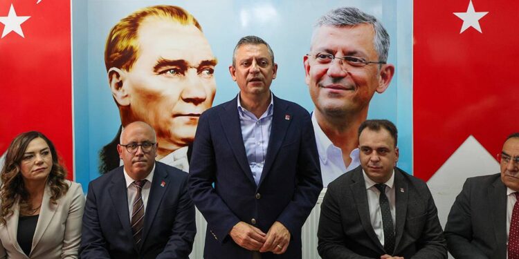 Ay sonuna kadar asgari ücrette iyileşme olmazsa "Geçinemiyoruz" mitingi yapmayı düşünüyoruz