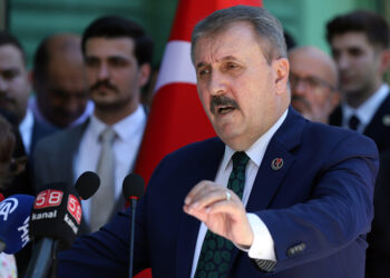 BBP lideri Destici’den garip açıklama: Müslüman değilseniz söyleyin, ona göre muamele edelim