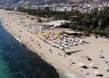 Bakan Özhaseki'den denize erişimi engelleyen kaçak yapılara ilişkin açıklama