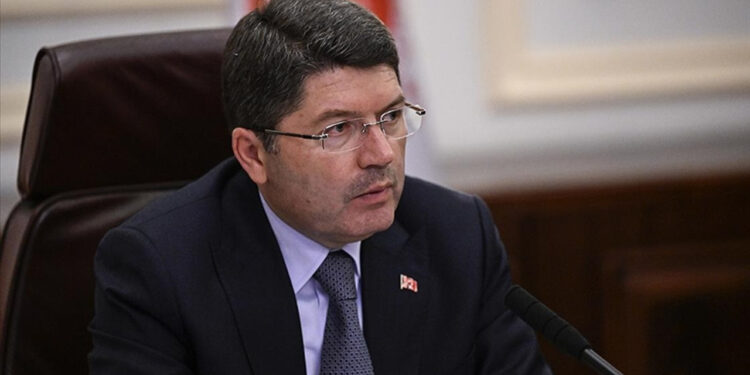 Bakan Tunç'tan Eylem Tok ve Timur Cihantimur açıklaması: 'Şüphelilerin iadesi için girişimlerimiz sürüyor'