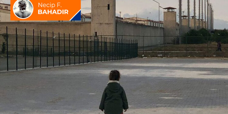 Bayram siyaseti; tuhaf ve utanç…