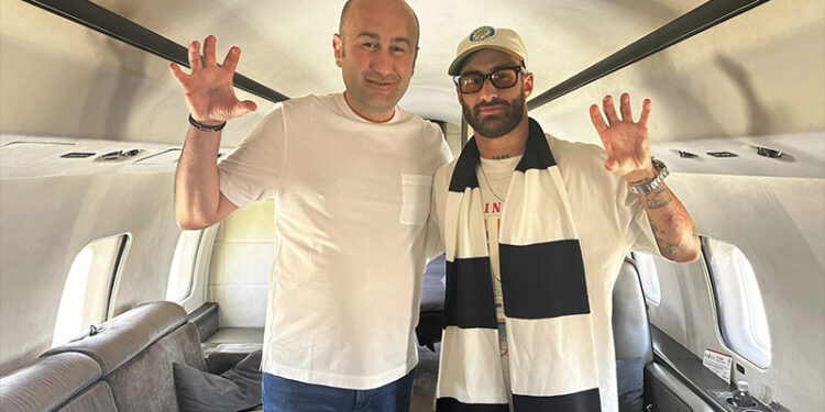 Beşiktaş'ın yeni transferi Rafa Silva, İstanbul'a geldi