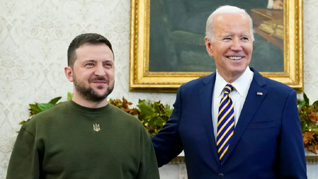 Biden’dan Zelenskiy’e: “Geciken yardımlar için özür dilerim”