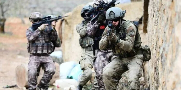 “Bozdoğan-43” operasyonları: 1’i kırmızı, 3’ü turuncu kategoride olan 5 terörist etkisiz hale getirildi