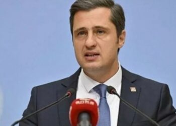CHP Sözcüsü: Ülkede yangın çıkıyor, AKP’liler üzerine alınmıyor
