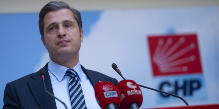 CHP sözcüsü Deniz Yücel: Ülkede yangın çıkıyor, iktidar üzerine alınmıyor