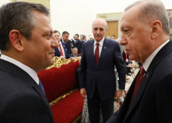 CHP ve AKP arasındaki fark iki ayda iki katına çıktı!